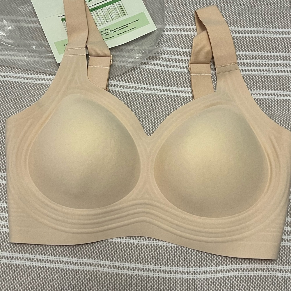 Seamless Nude Wireless Molded-Cup Bra - Comfort Support